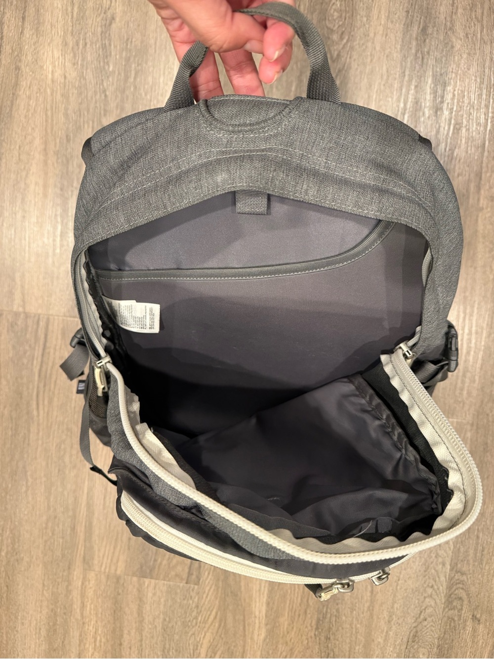 The North Face Gray Recon Backpack - Picture 6 of 7
